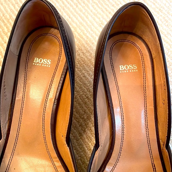 Hugo Boss open toe kitten heeled shoes - Picture 4 of 7